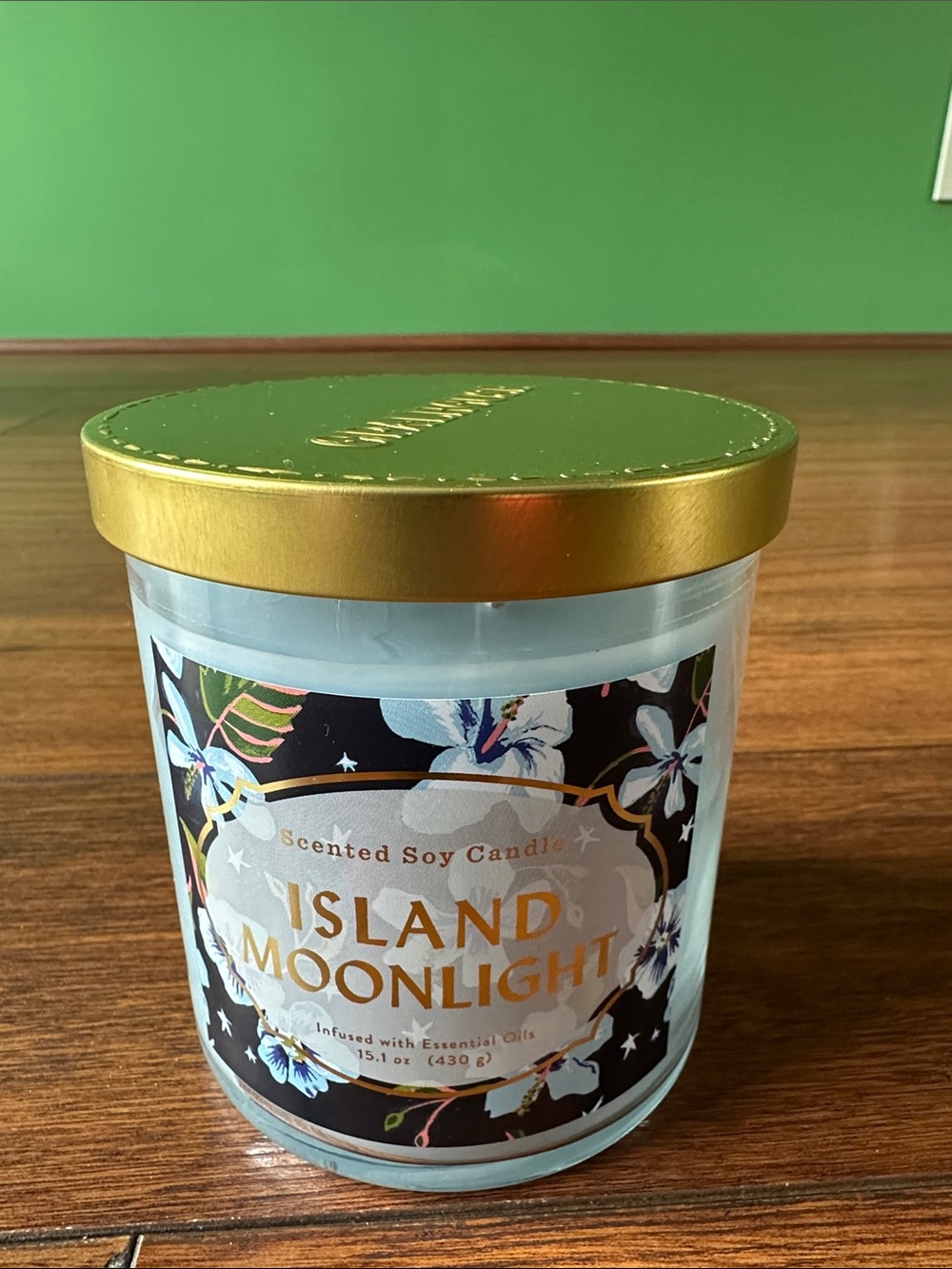 🔵🔵NWT Opalhouse Light Blue Scented Soy Candle with Gold Lid🔵🔵